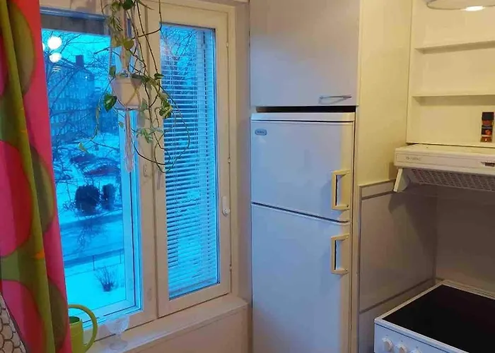 Compact Pretty Apartment, Great Location * ポリ