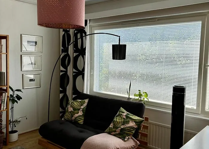 Compact Pretty Apartment, Great Location Pori